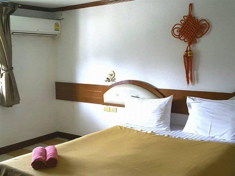 Dvc Hotel Чавенг Бийч Екстериор снимка