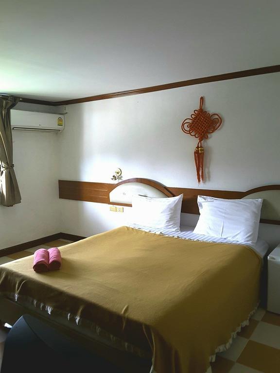Dvc Hotel Чавенг Бийч Екстериор снимка
