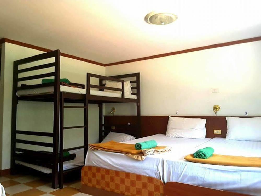 Dvc Hotel Чавенг Бийч Екстериор снимка